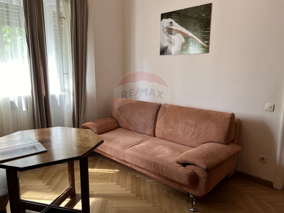 5 room Apartment for rent, Aviatorilor area