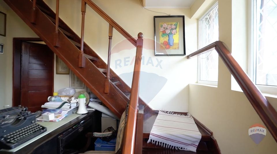 Casă cu poveste în Zamora, Bușteni