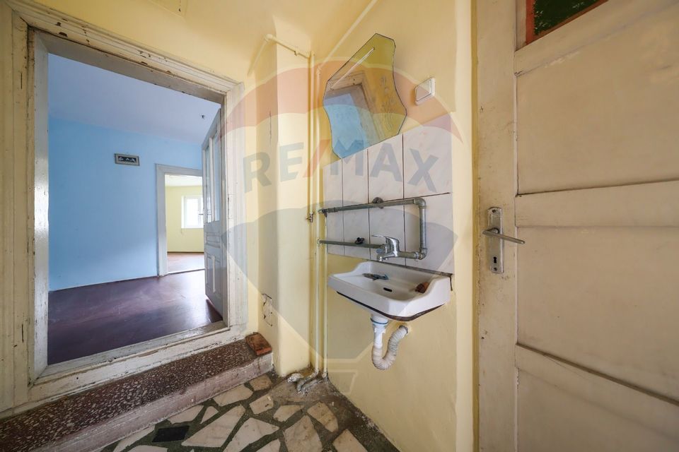 Corp de casă cu 2 studiouri independente, ideal pentru regim hotelier