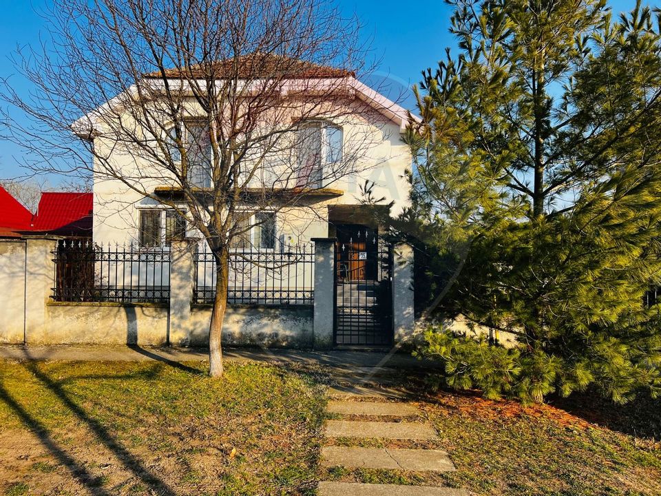 Vilă  P+M  constructie noua cu teren 1422 mp.CICIR