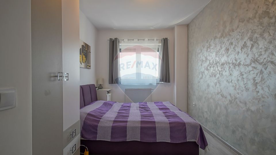 3 room Apartment for sale, Tractorul area