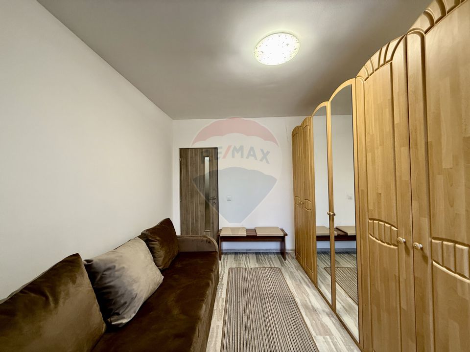 Apartament cu 2 camere decomandate pe str. Eroilor, Floresti