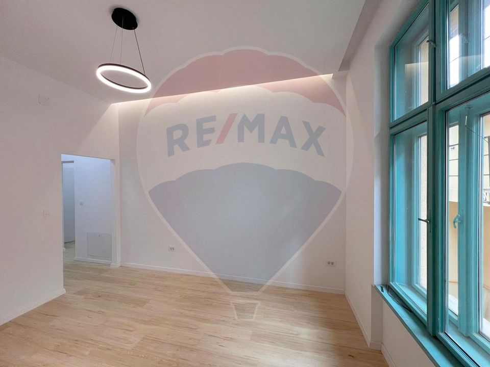 54sq.m Office Space for rent, Central area