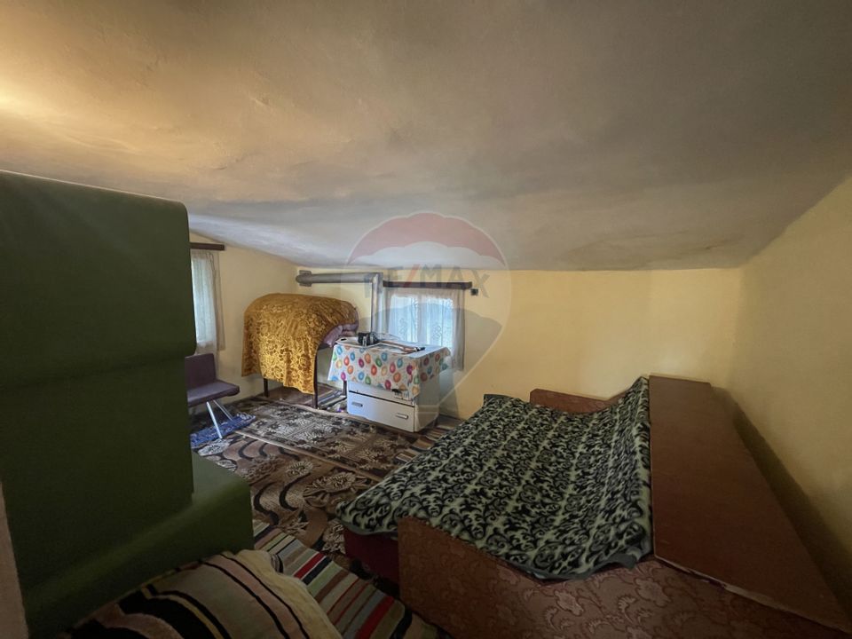 Casă cu teren Haret