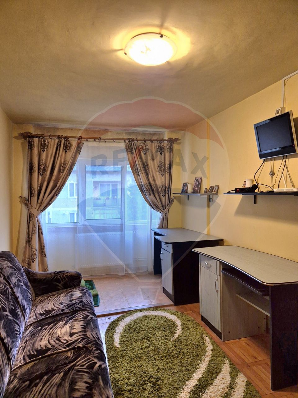 Apartament cu 4 camere de vânzare în zona Central