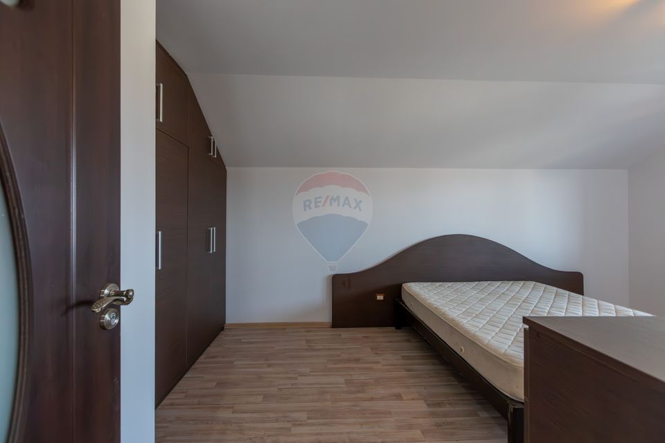 Hală 1.000 mp + curte 3.200 mp + CASĂ 160 mp BONUS | Acces TIR | Bacău