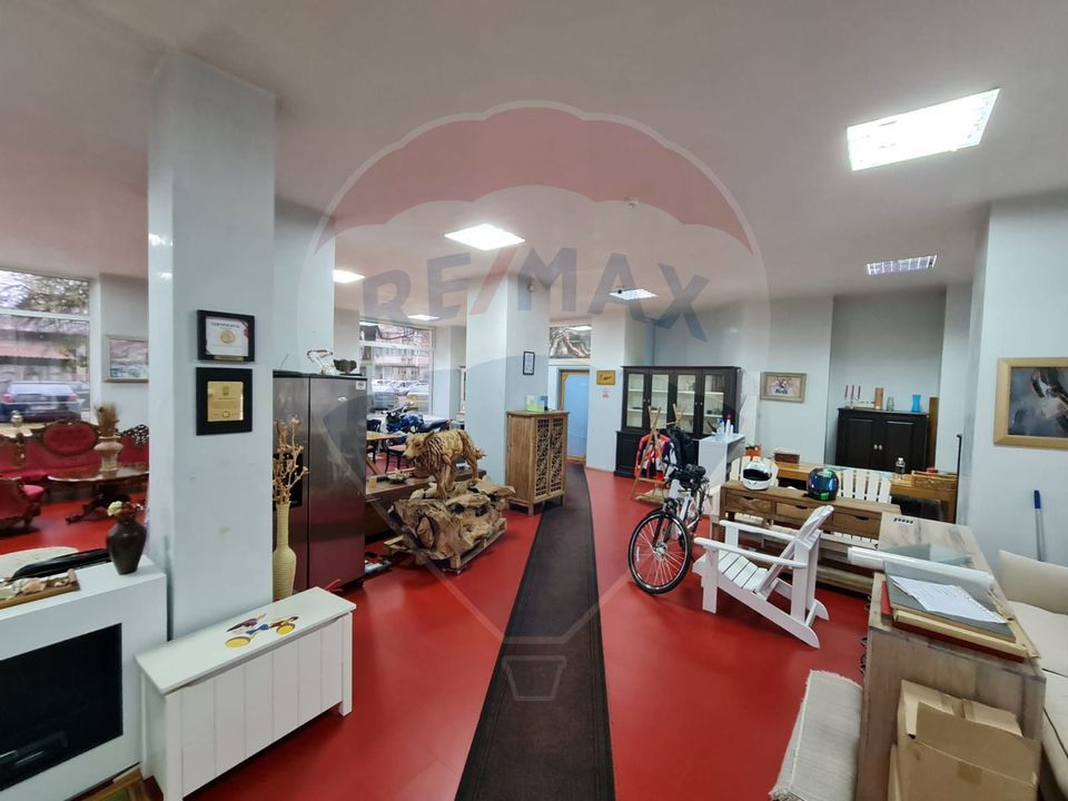 211sq.m Commercial Space for rent