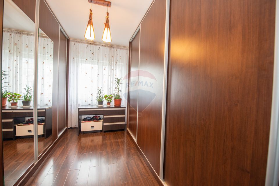 Apartament de vanzare 4 camere Buzoieni Rahova