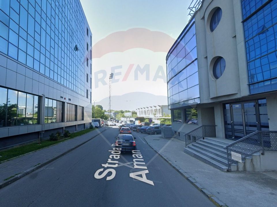 303sq.m Office Space for rent, Central area