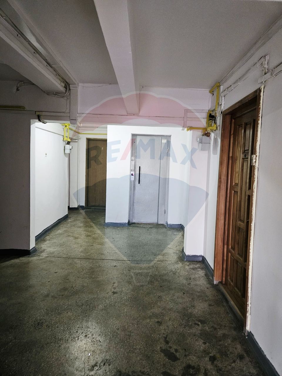 4 CAMERE de INCHIRIAT - clasic- Zizinului 30, bloc 33-5din 8!