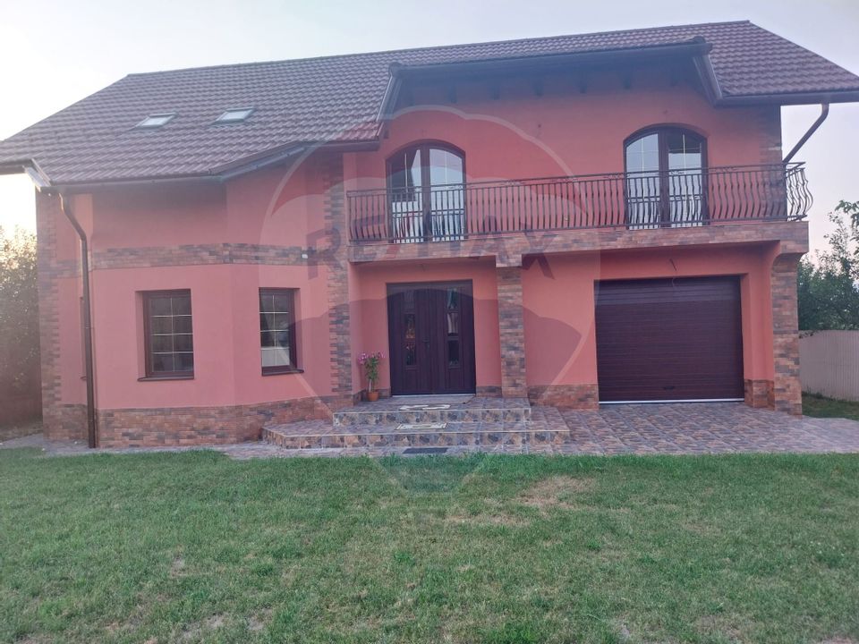 5 room House / Villa for sale