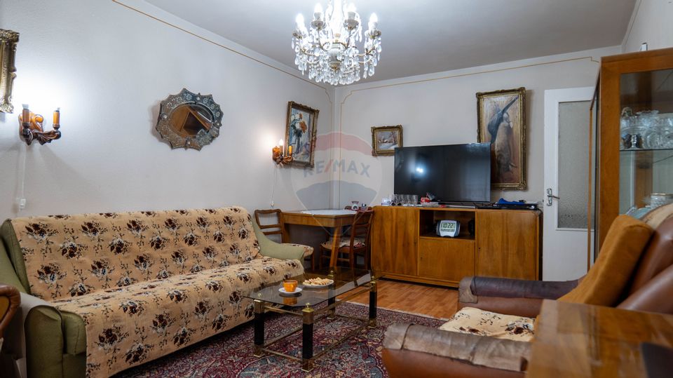 4 room Apartment for sale, Central area