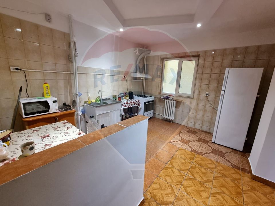 Apartament cu 3 camere de vânzare în zona Pantelimon