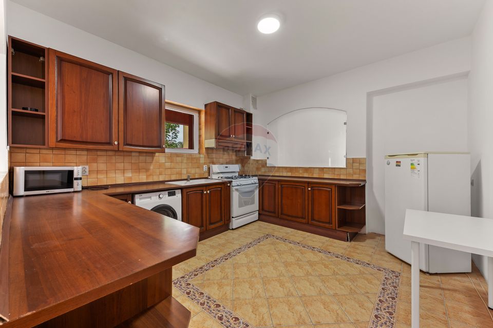 DE INCHIRIAT  Vilă cu 14 camere PIPERA/VOLUNTARI/ROND OMV