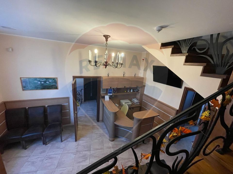 12 room House / Villa for sale, Valenta area