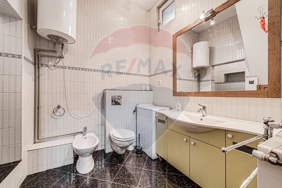 Apartament cu 2 camere de închiriat, zonă Ultracentrală