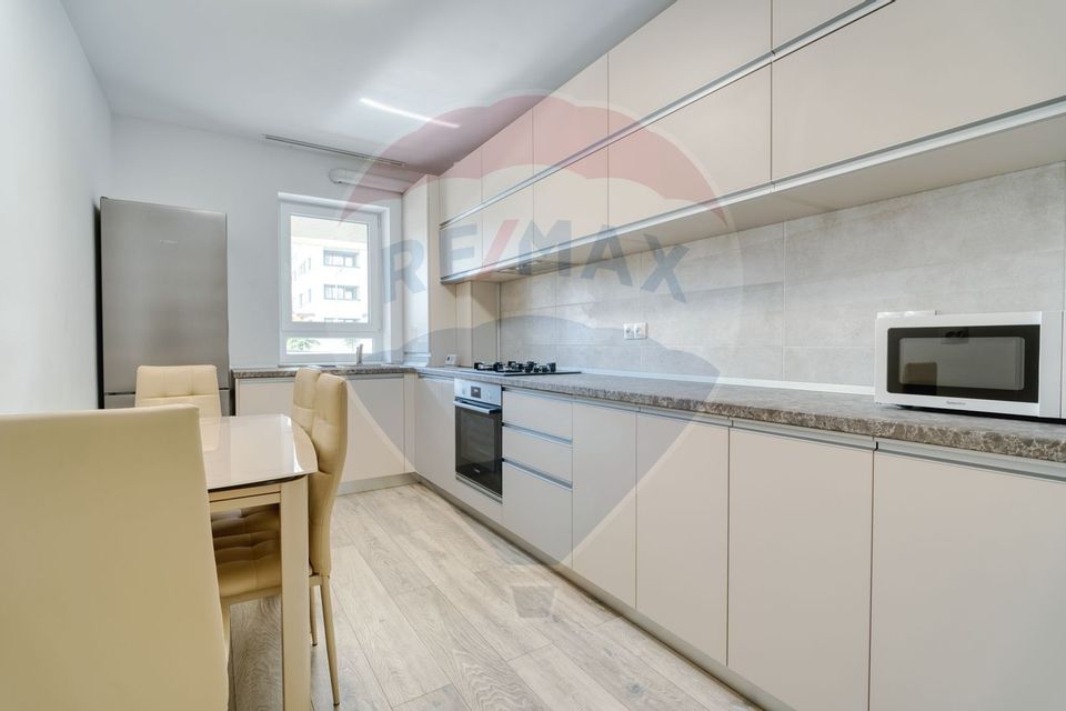 3 room Apartment for rent, Tractorul area