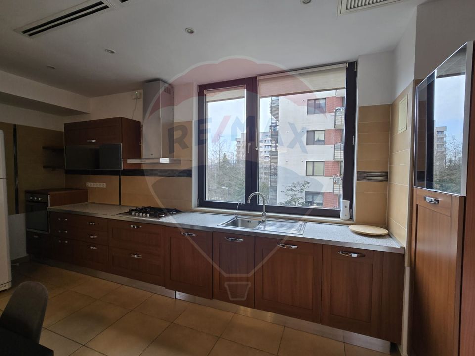 Inchiriere Apartment 4 camere Complex Liziera Pipera