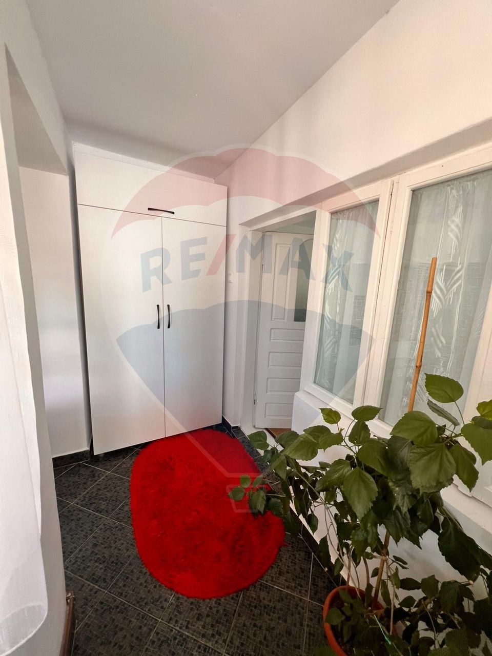 Casă / Vilă cu 4 camere de vânzare în zona Central