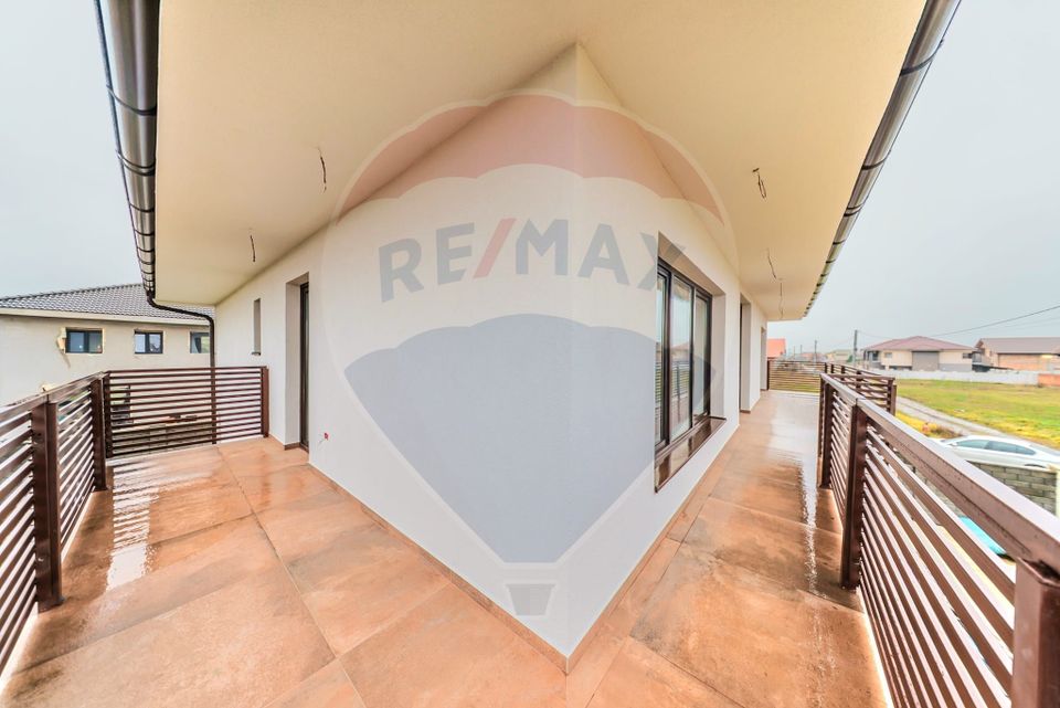 Marmură, Design și Eficiență: Vila Supremă. Comision 0%.