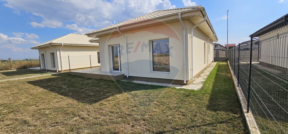 4 room House / Villa for sale