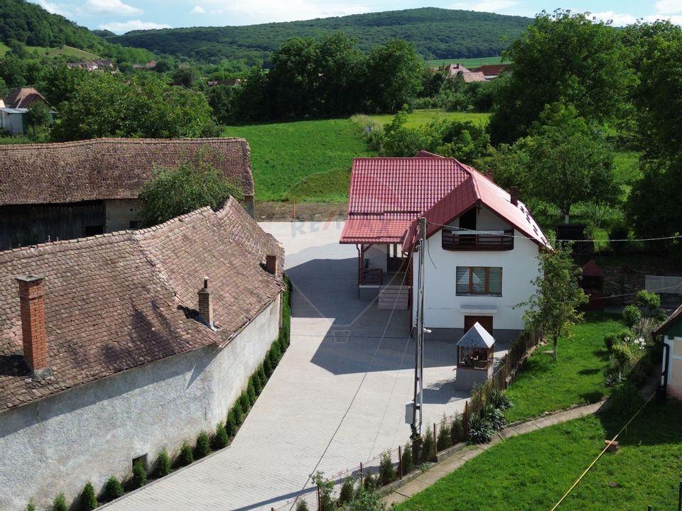 Casă moderna in Transilvania - comuna Blajel, jud. Sibiu-1450 mp teren