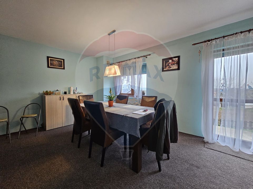 5 room House / Villa for sale
