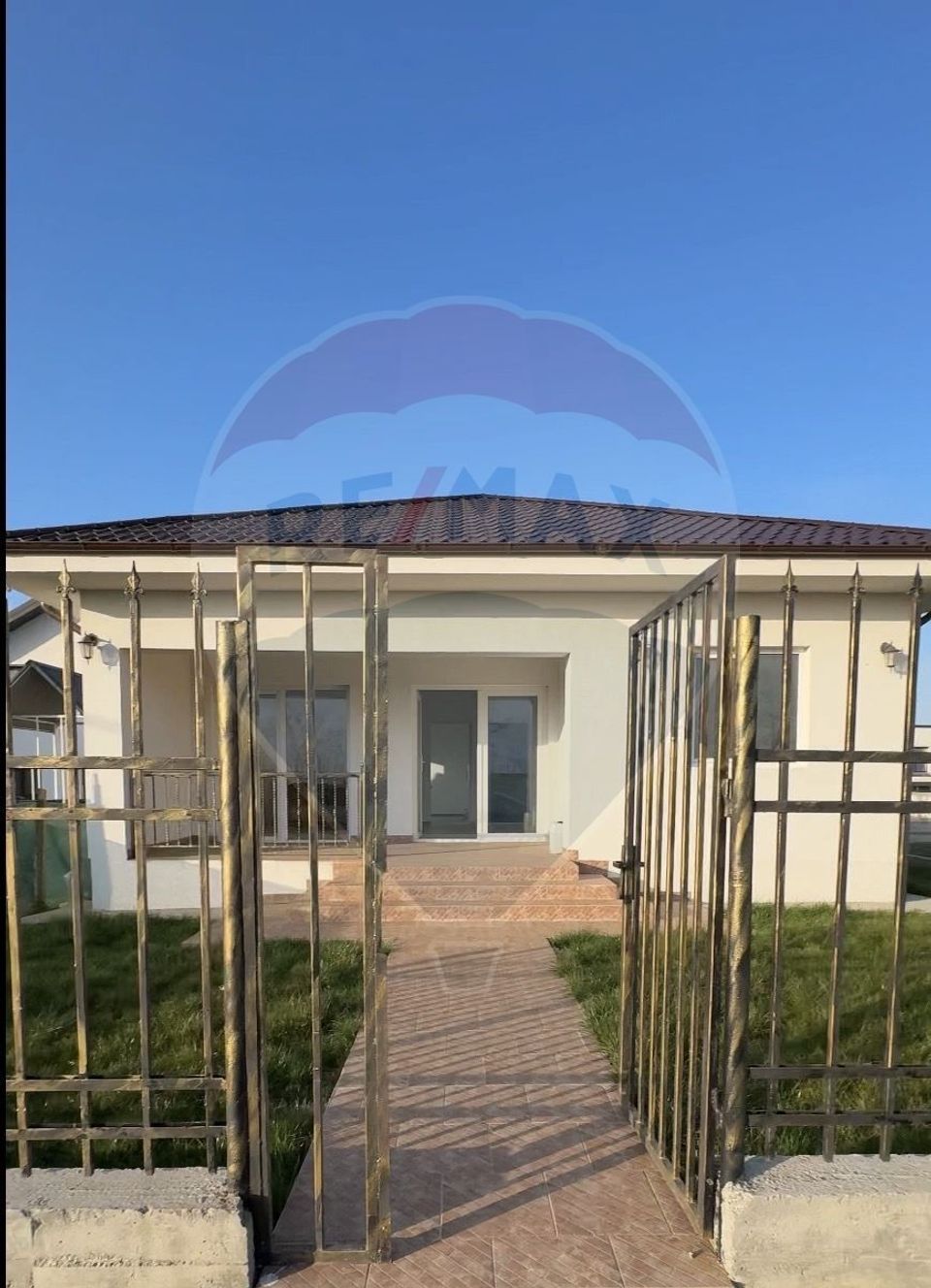3 room House / Villa for sale