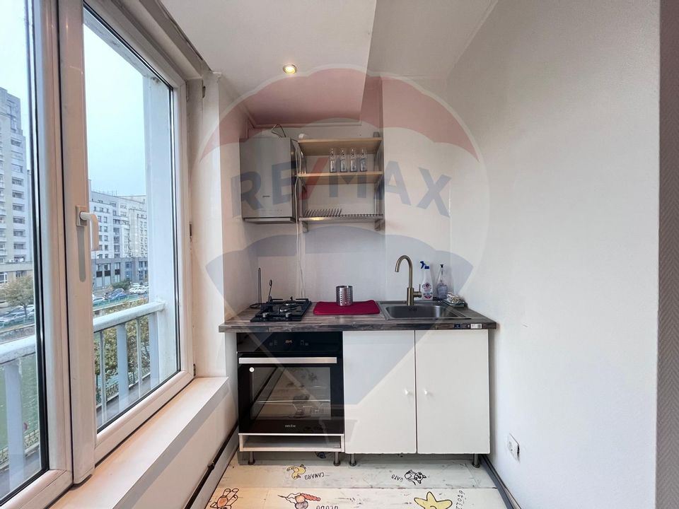 Apartament cu 2 camere de vanzare in Calea Victoriei nr 1