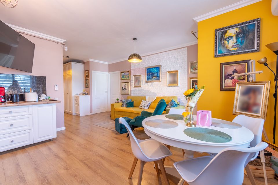 Apartament de vanzare, 3 camere, Strada Sesul de Sus, Zona Pepco