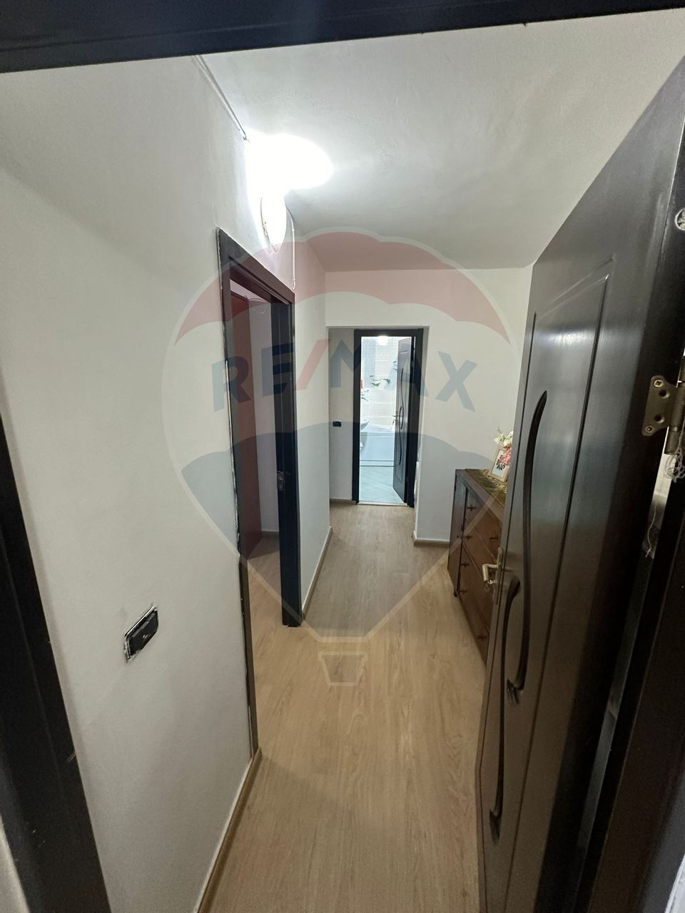 NOU PE PIAȚĂ - Apartament cu 3 camere decomandate