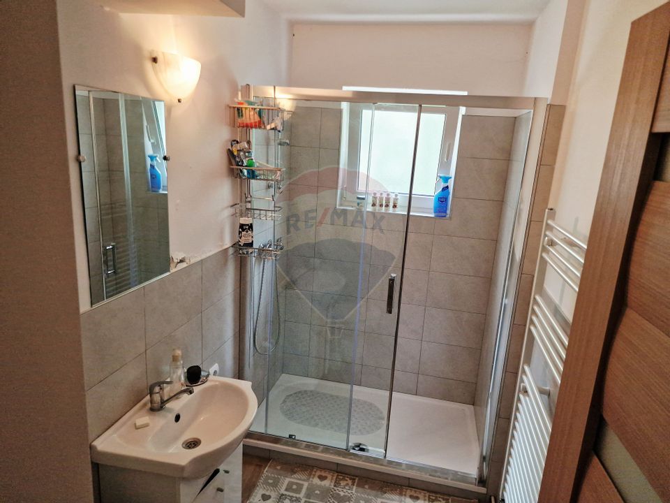 Apartament cu 2 camere de vânzare în zona Maratei