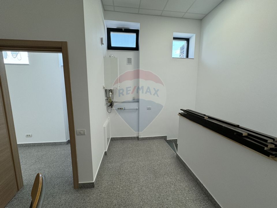 164sq.m Commercial Space for rent, Ultracentral area