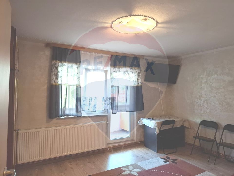 Garsonieră de închiriat, cu centrală termică, zona Voinicilor Micălaca