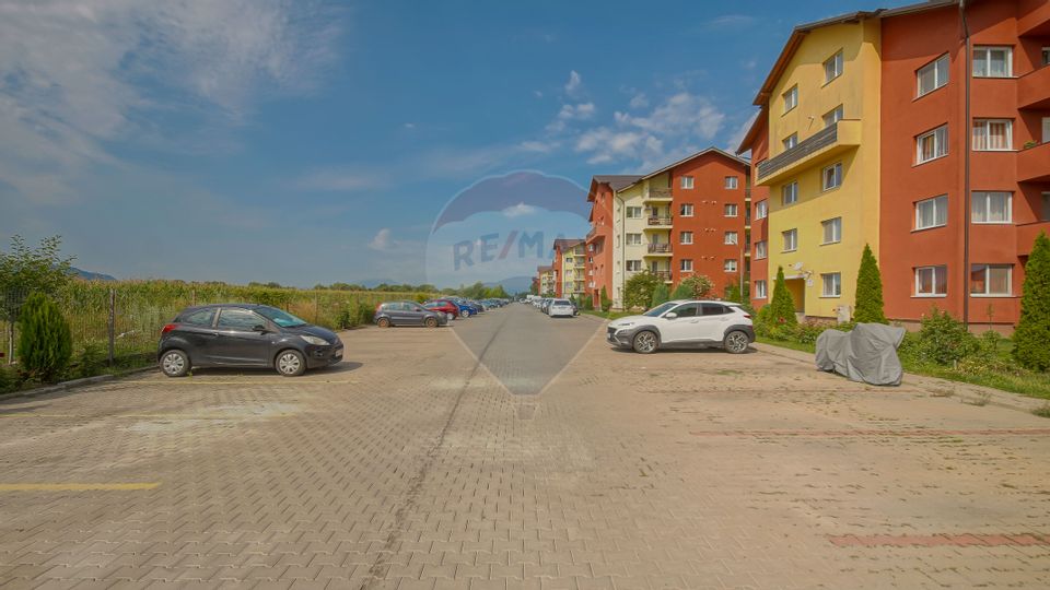 REZERVAT! Apartament cu 2 camere de vânzare, decomandat.