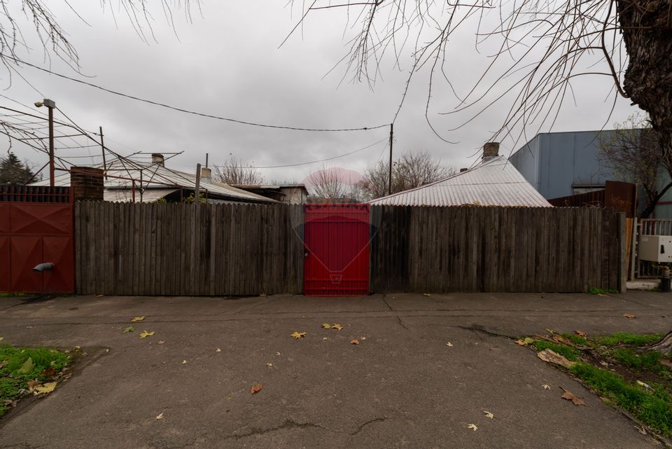 Teren cu casa construita de vanzare 207 mp Soseaua Andronache Hornbach