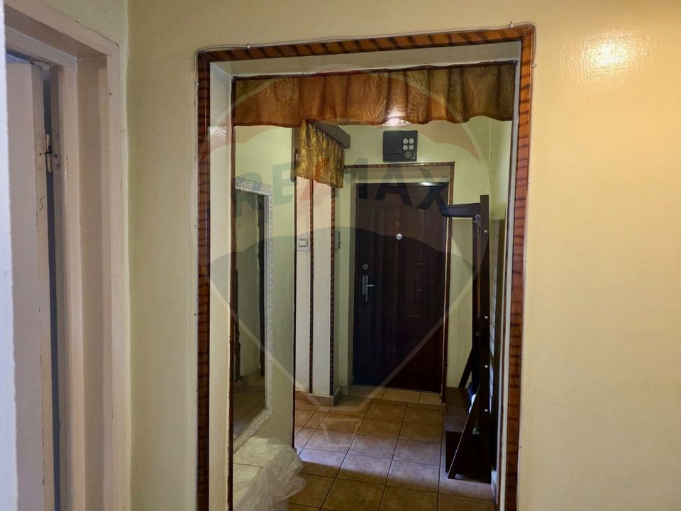 Apartament cu 3 camere decomandat de vânzare, zona Orizont