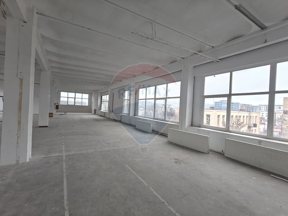 Spațiu depozitare sau productie de 600mp de închiriat în zona Bulgaria