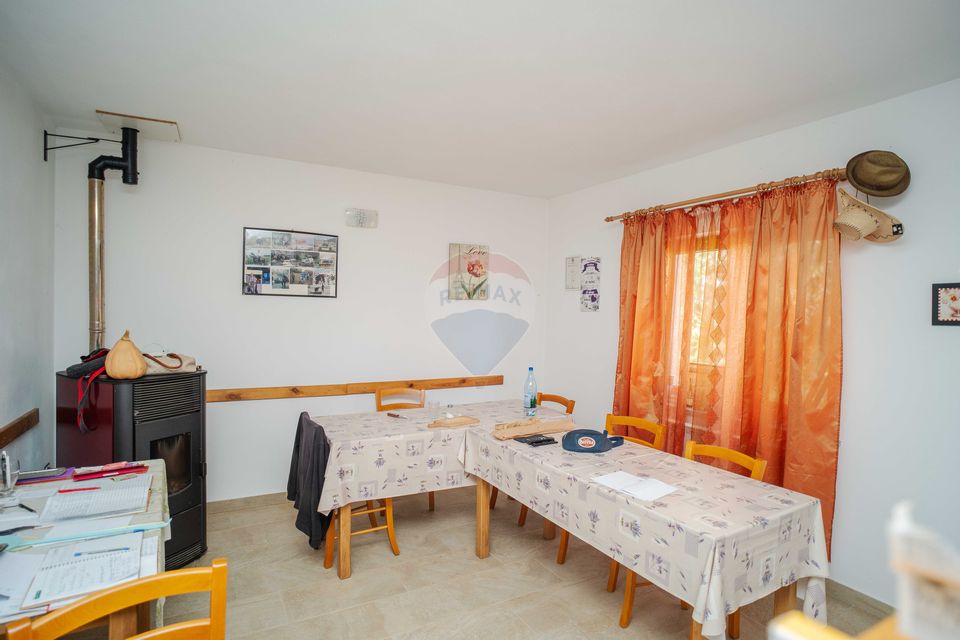 7 room Hotel / Pension for sale, Nord area