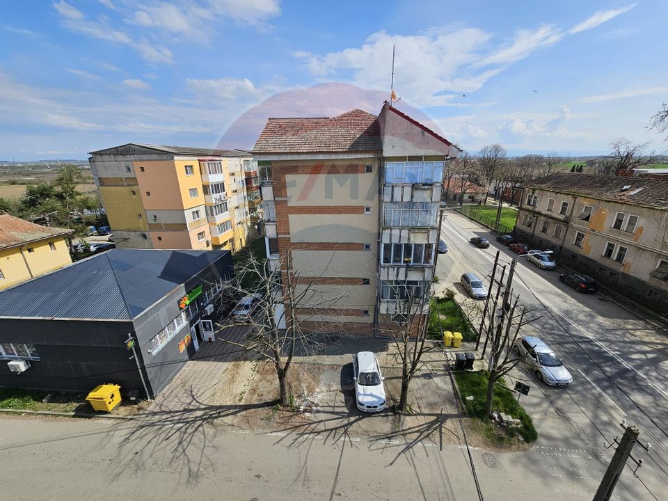 Apartament 102 mp