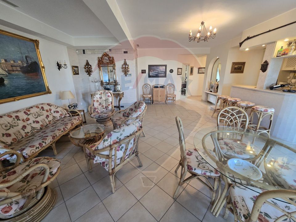 DE VANZARE Apartament cu 4 camere în Mamaia Nord