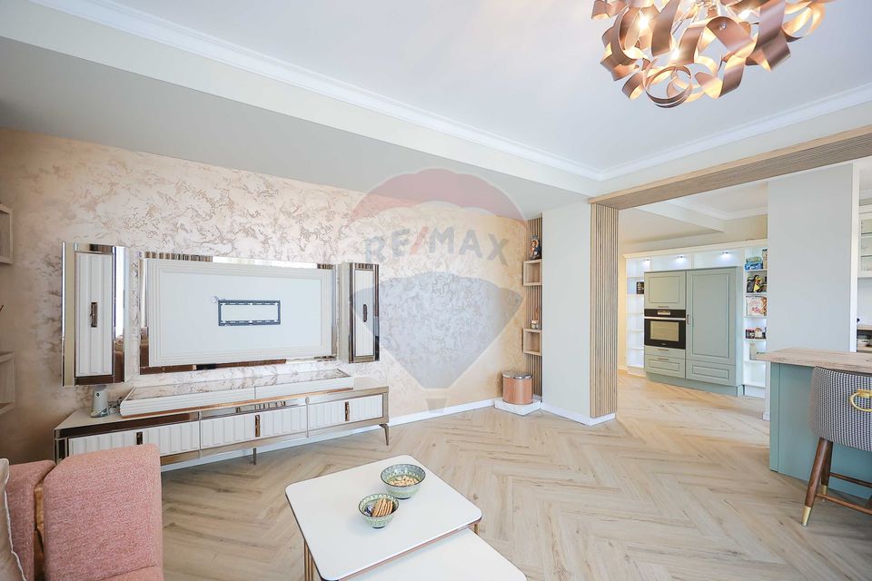 Apartament/Penthouse de Închiriat cu 3 Dormitoare și Terasă, Decebal