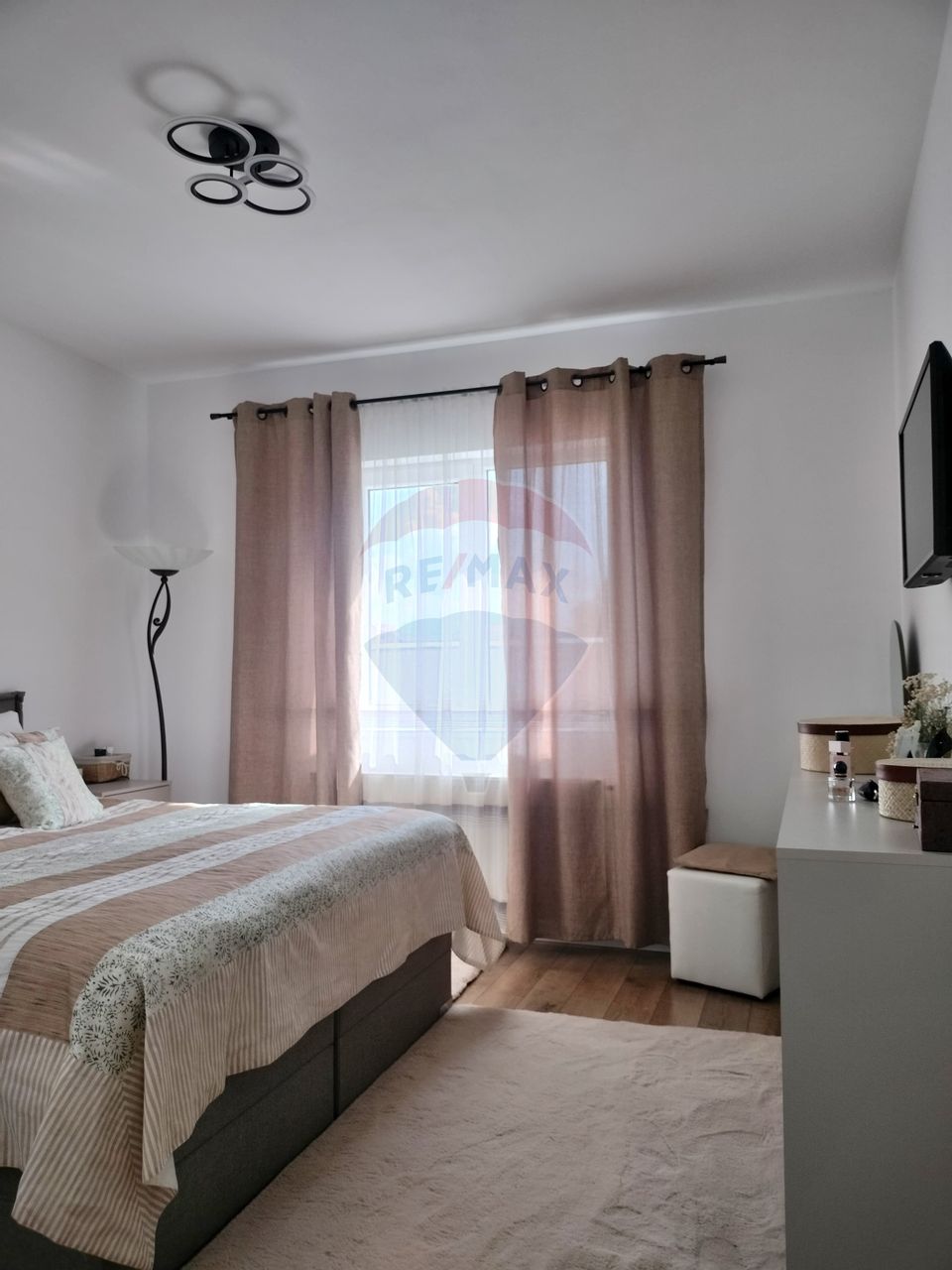 Casă cu 4 camere pe un singur nivel -Targu Mures (Sancraiu de Mures)