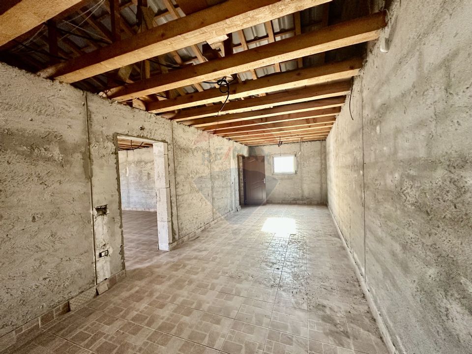 4 room House / Villa for sale