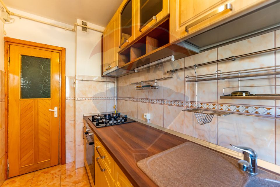 Apartament cu 3 camere la Lebada