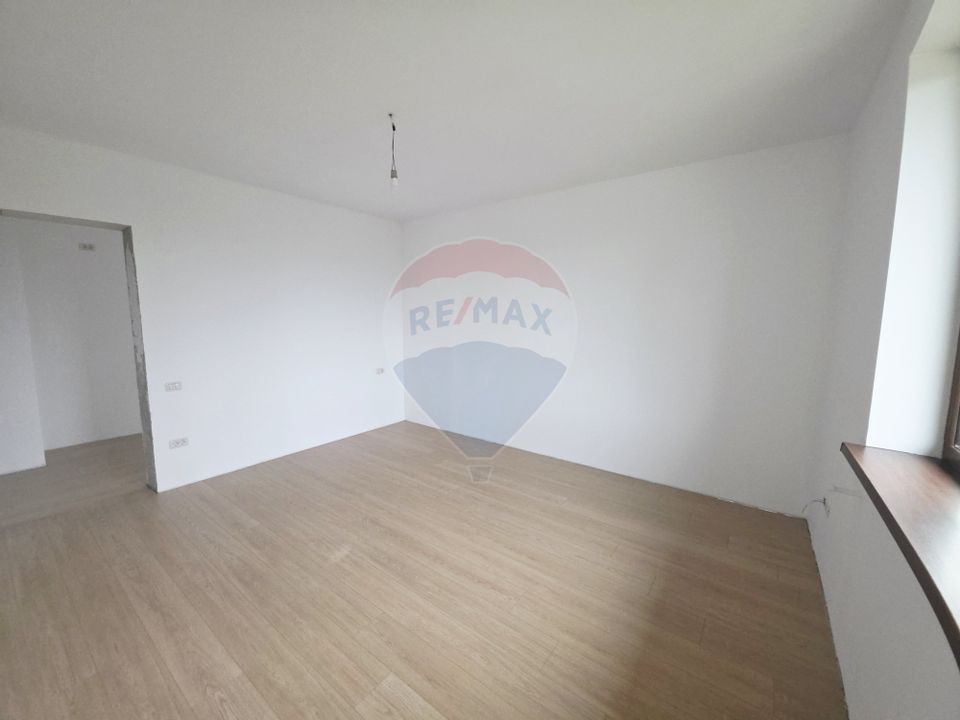 4 room House / Villa for sale