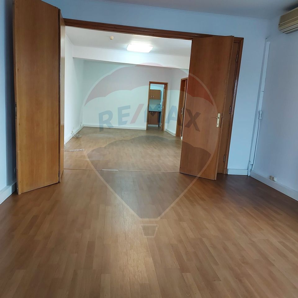 300sq.m Office Space for sale, Banu Manta area