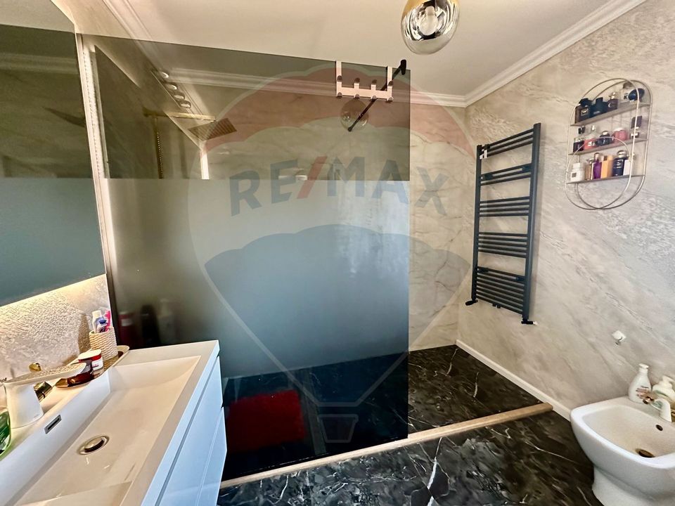 7 room House / Villa for sale