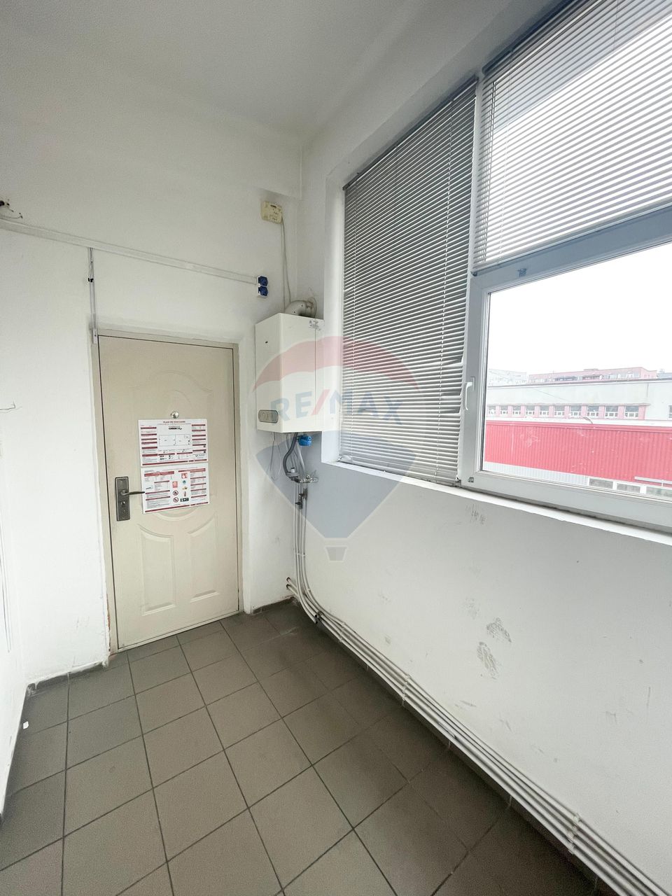 128sq.m Office Space for rent, UTA area