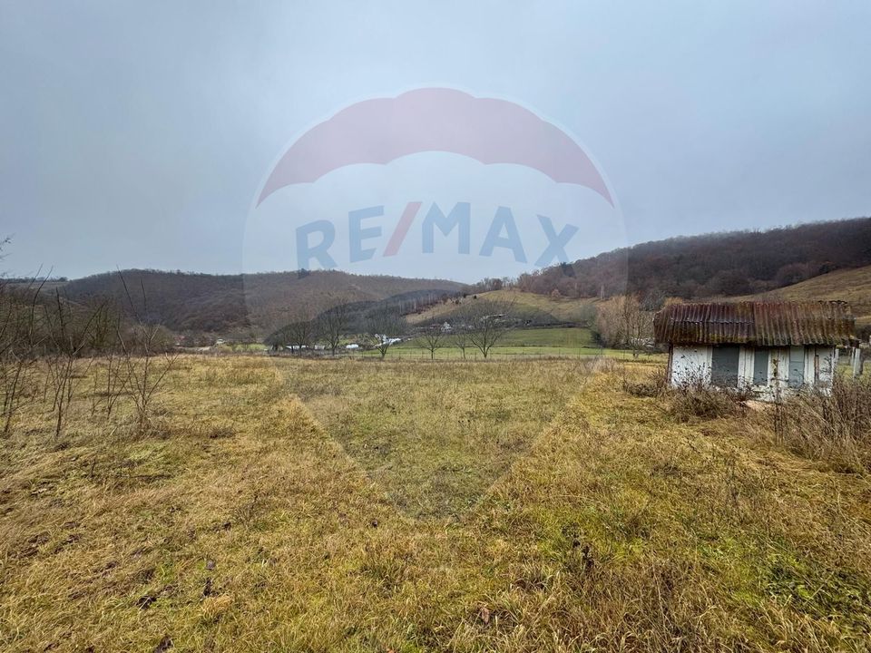 Teren de vânzare în Moldovenești – la 30 de minute de Cluj-Napoca
